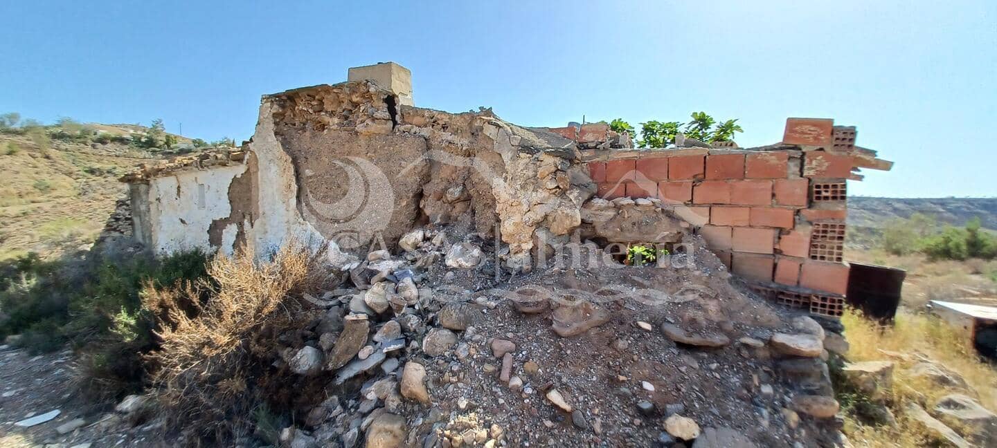 Finca/Hus på landet till salu i Gateros - 35 000 € (Ref: 1917962)