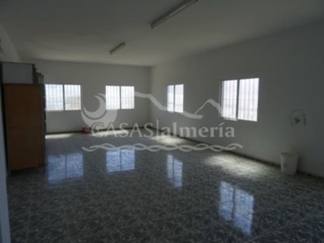 2 sovrum Semi-fristående Villa till salu i Huércal-Overa med garage - 69 000 € (Ref: 1960460)