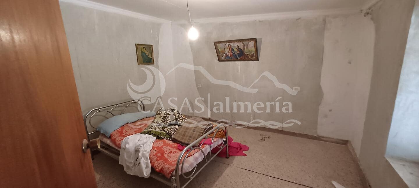 6 soveværelse Byhus til salg i Urcal med garage - € 69.950 (Ref: 2038650)