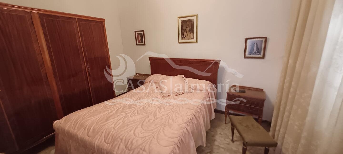 6 soveværelse Byhus til salg i Urcal med garage - € 69.950 (Ref: 2038650)