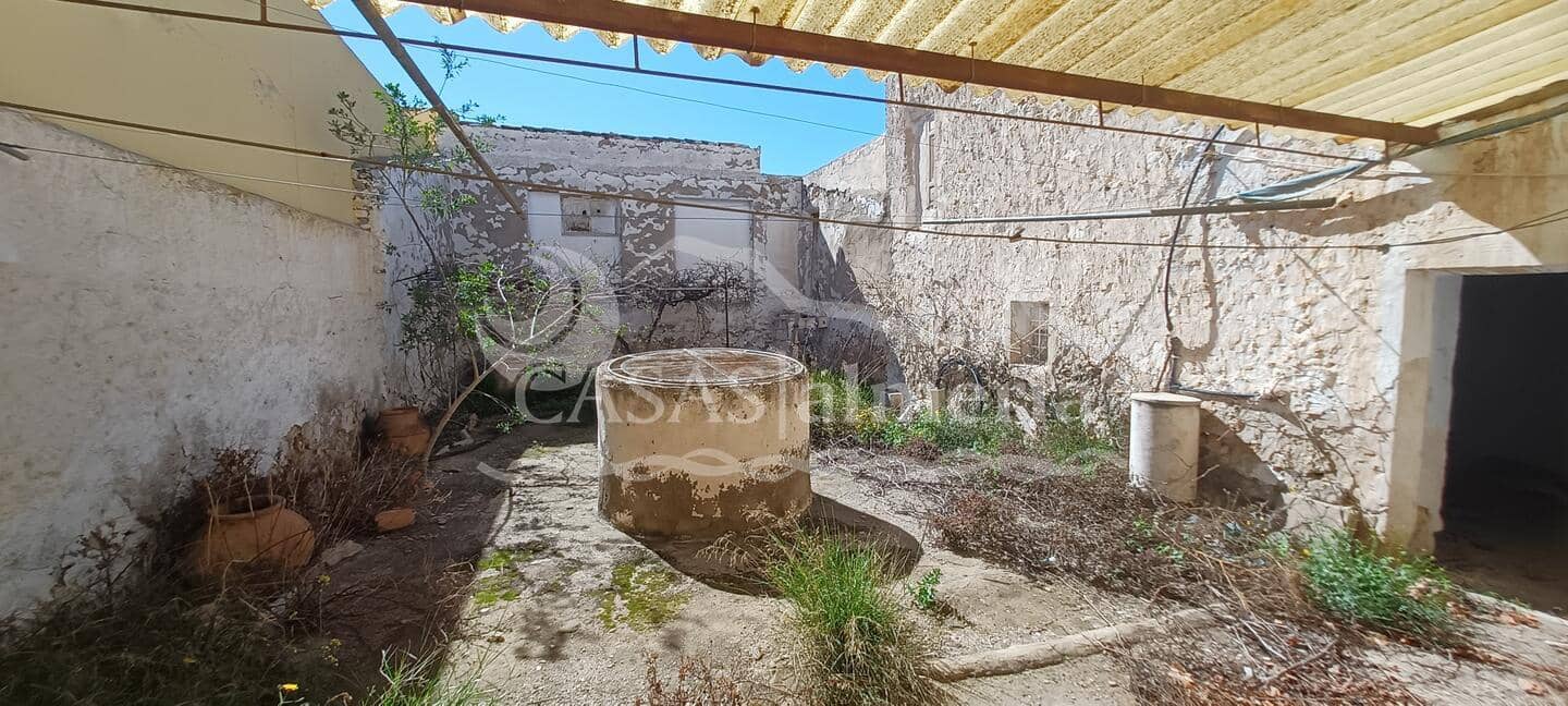 6 soveværelse Byhus til salg i Urcal med garage - € 69.950 (Ref: 2038650)