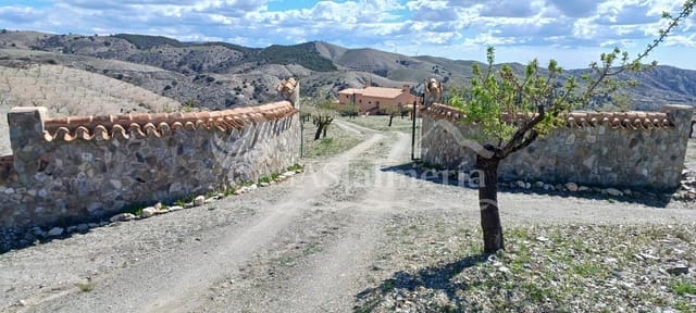 5 soveværelse Finca/Landehus til salg i Vélez-Rubio med garage - € 299.000 (Ref: 2052413)