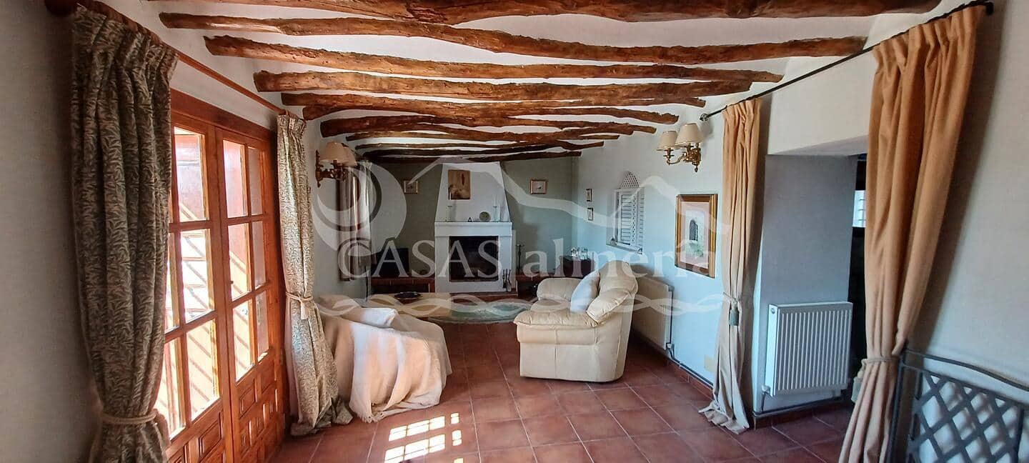 5 bedroom Finca/Country House for sale in Velez-Rubio with garage - € 299,000 (Ref: 2052413)