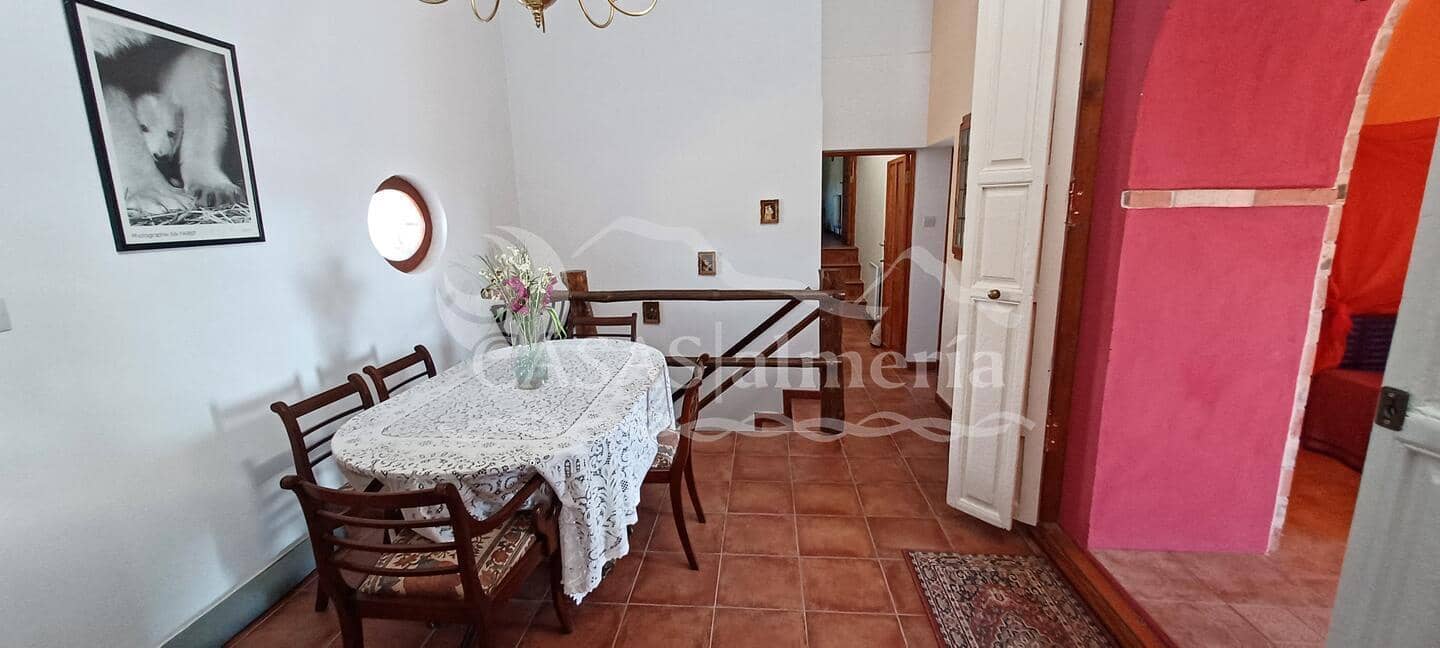 5 bedroom Finca/Country House for sale in Velez-Rubio with garage - € 299,000 (Ref: 2052413)