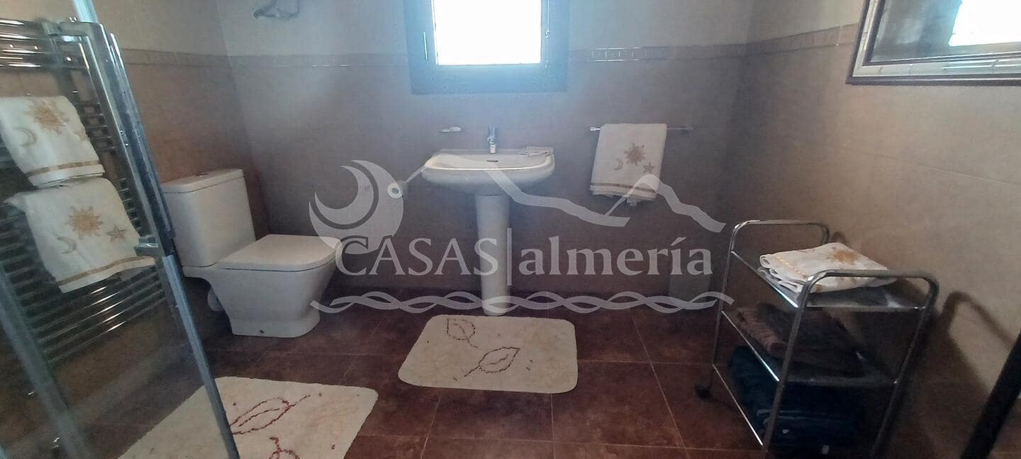 5 bedroom Finca/Country House for sale in Velez-Rubio with garage - € 299,000 (Ref: 2052413)