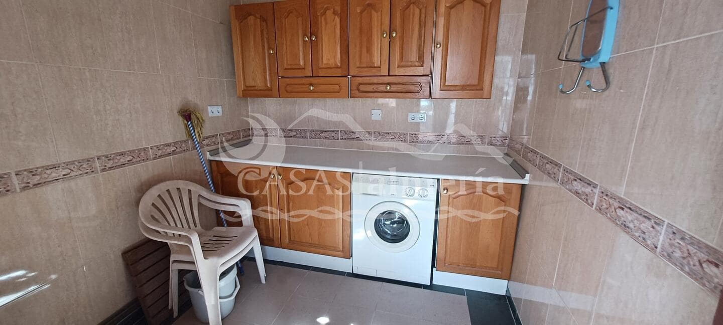 5 bedroom Finca/Country House for sale in Velez-Rubio with garage - € 299,000 (Ref: 2052413)