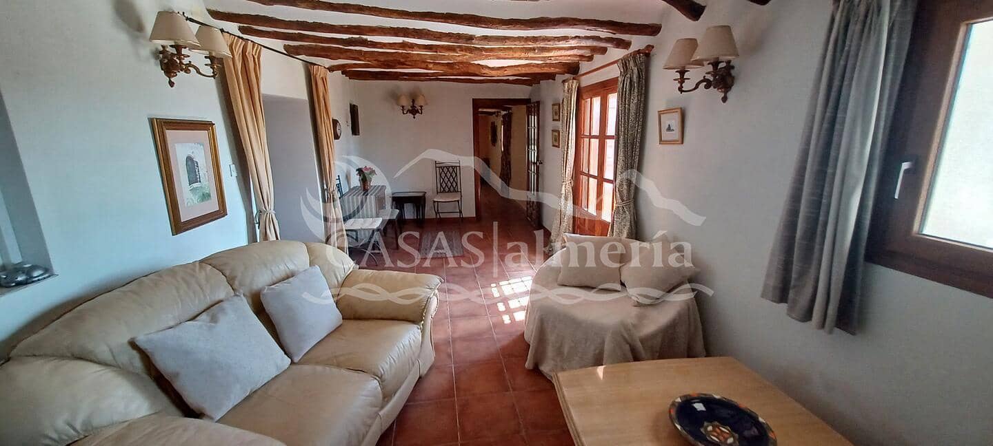 5 bedroom Finca/Country House for sale in Velez-Rubio with garage - € 299,000 (Ref: 2052413)