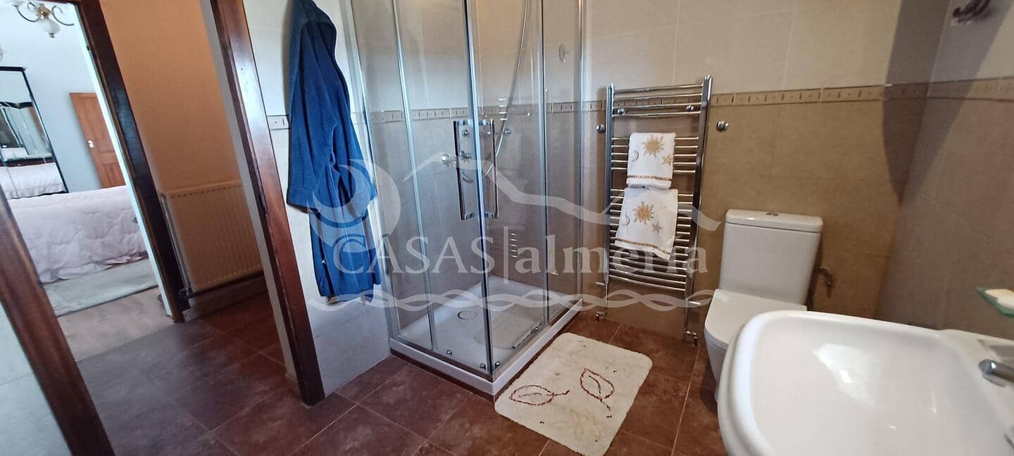 5 bedroom Finca/Country House for sale in Velez-Rubio with garage - € 299,000 (Ref: 2052413)