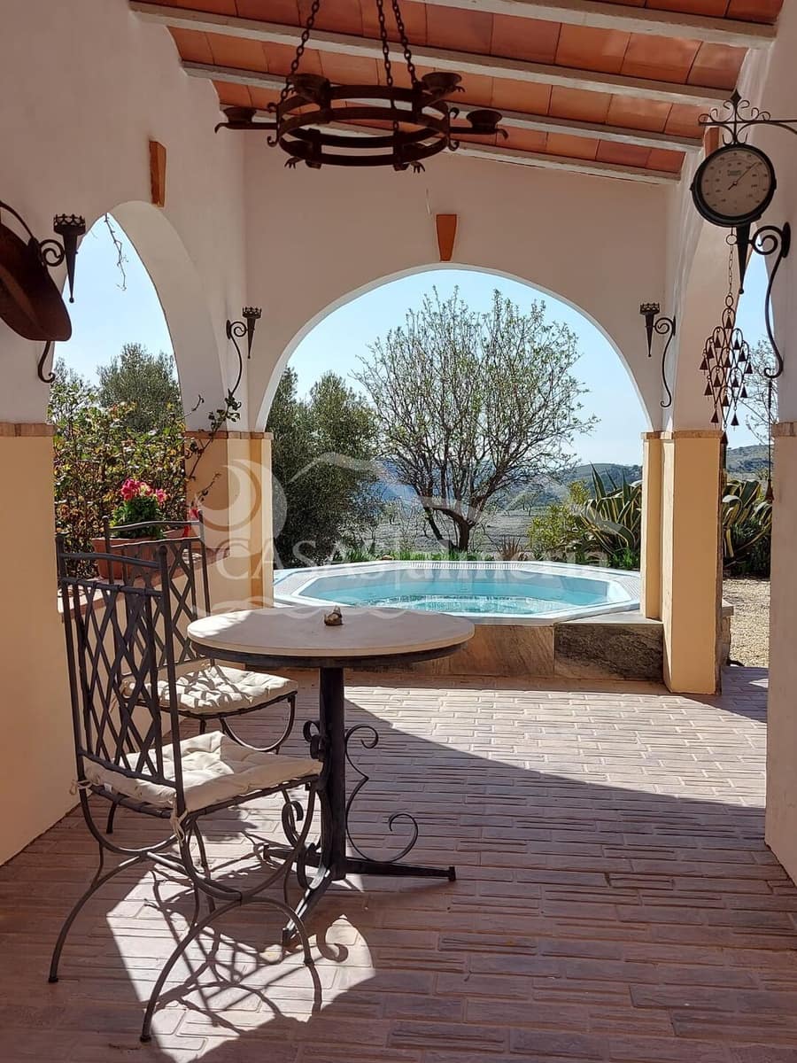 5 bedroom Finca/Country House for sale in Velez-Rubio with garage - € 299,000 (Ref: 2052413)