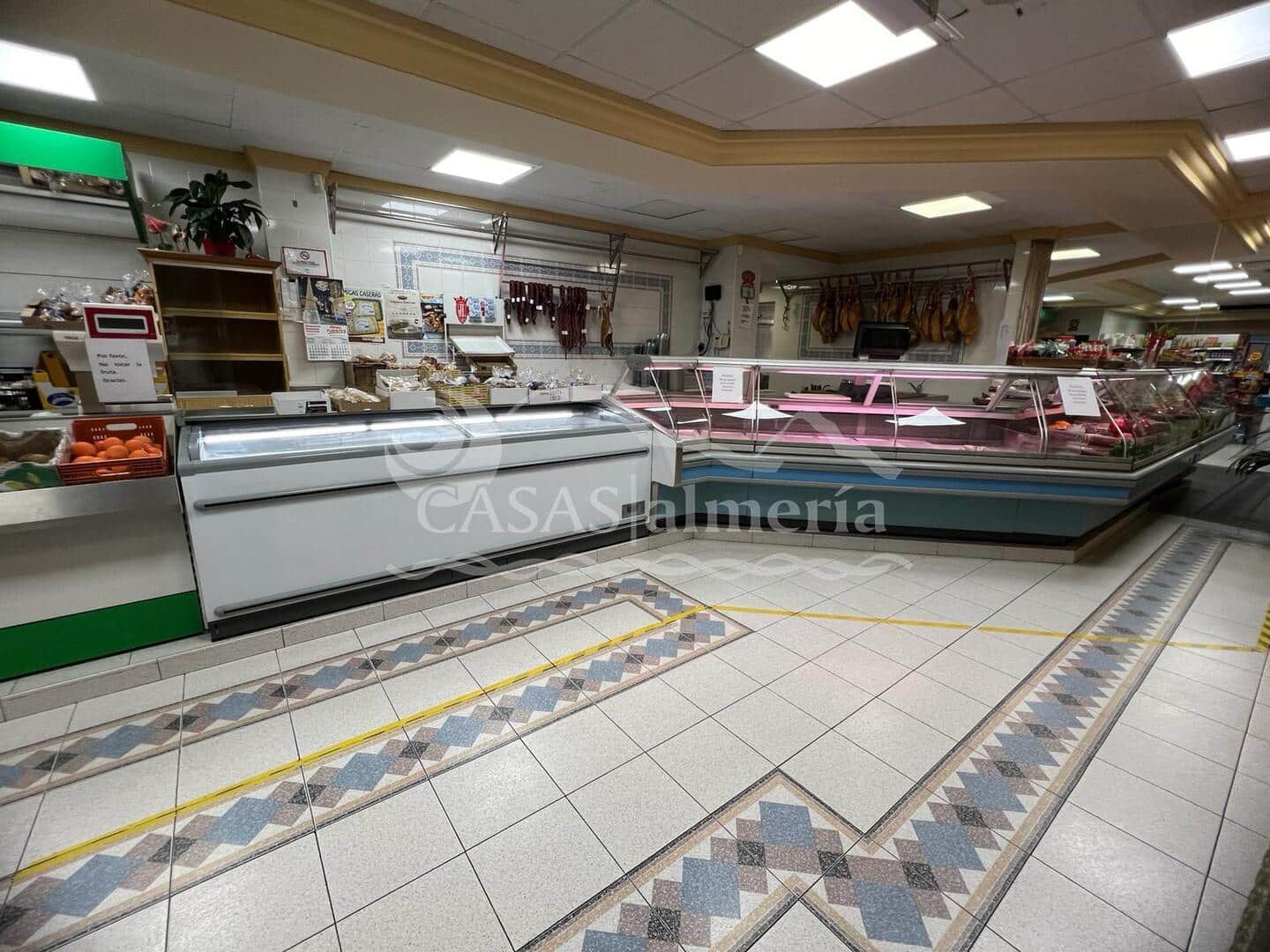 Kommersiell til salgs i Huercal-Overa - € 195 000 (Ref: 2064895)