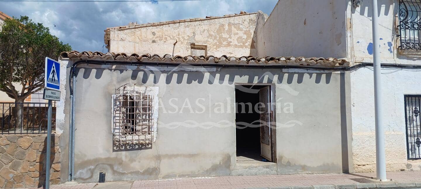 Casa em Banda para venda em Urcal - 30 000 € (Ref: 2148880)