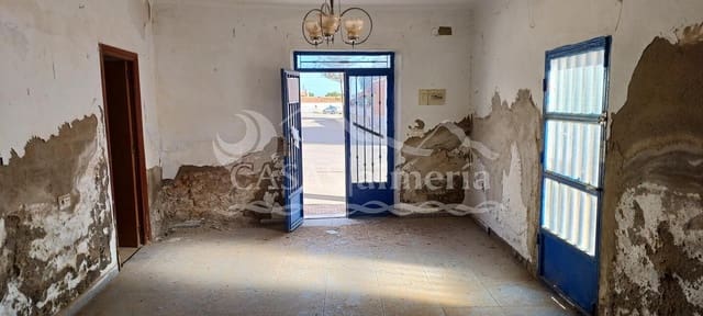 Byhus til salg i Huércal-Overa med garage - € 50.000 (Ref: 2148883)