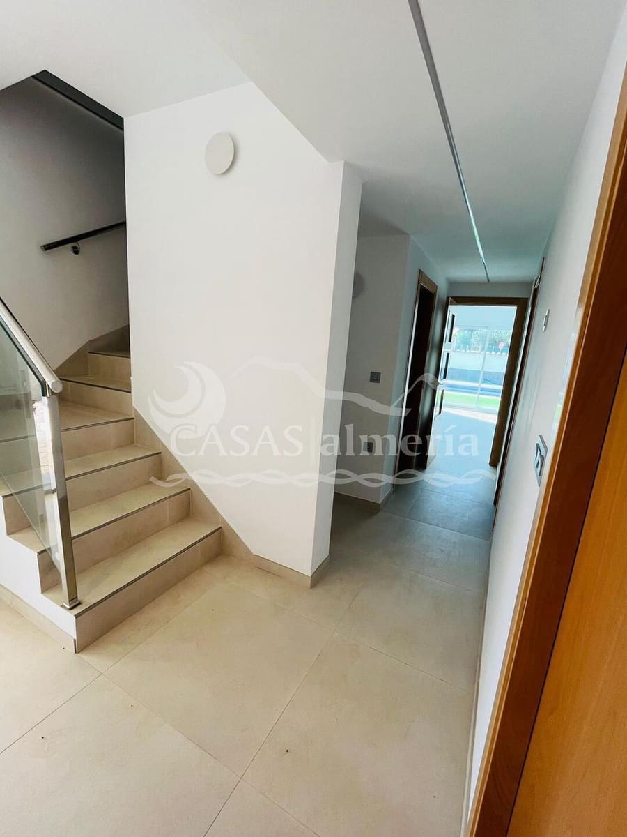 5 soveværelse Villa til salg i Puerto Lumbreras med swimmingpool - € 340.000 (Ref: 2156784)