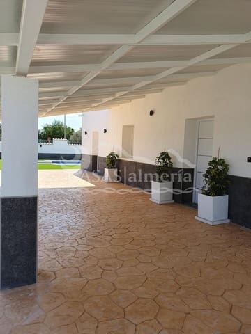 5 bedroom Villa for sale in Puerto Lumbreras with pool - € 340,000 (Ref: 2156784)