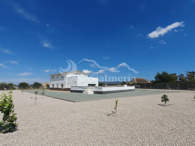 5 bedroom Villa for sale in Puerto Lumbreras with pool - € 340,000 (Ref: 2156784)