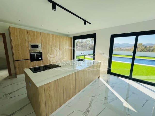 Finca/Casa Rural de 3 habitaciones en Lorca en venta con piscina garaje - 450.000 € (Ref: 2186001)