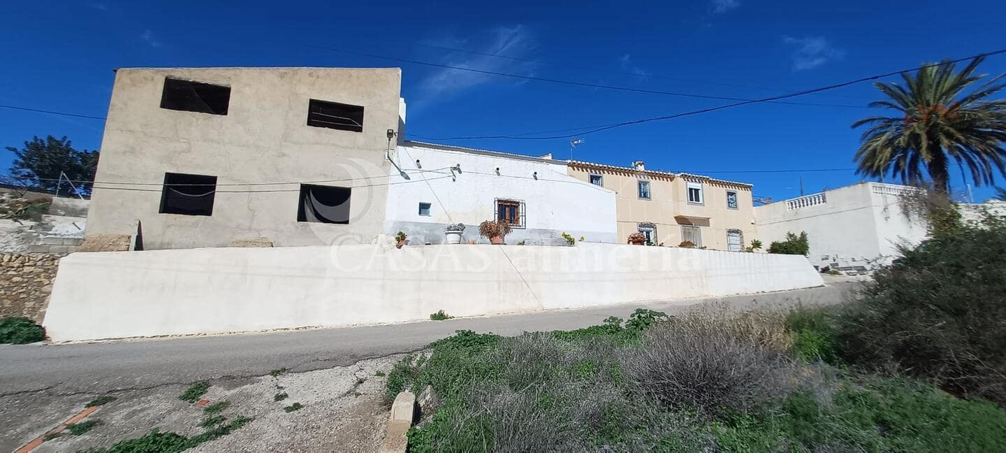 5 camera da letto Finca/Casa di Campagna in vendita in Santa Maria de Nieva con garage - 185.000 € (Rif: 2207548)