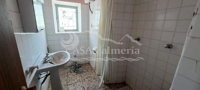 Finka/Dom wiejski na sprzedaż w Vélez-Rubio z garażem - 53 000 € (Ref: 2226067)