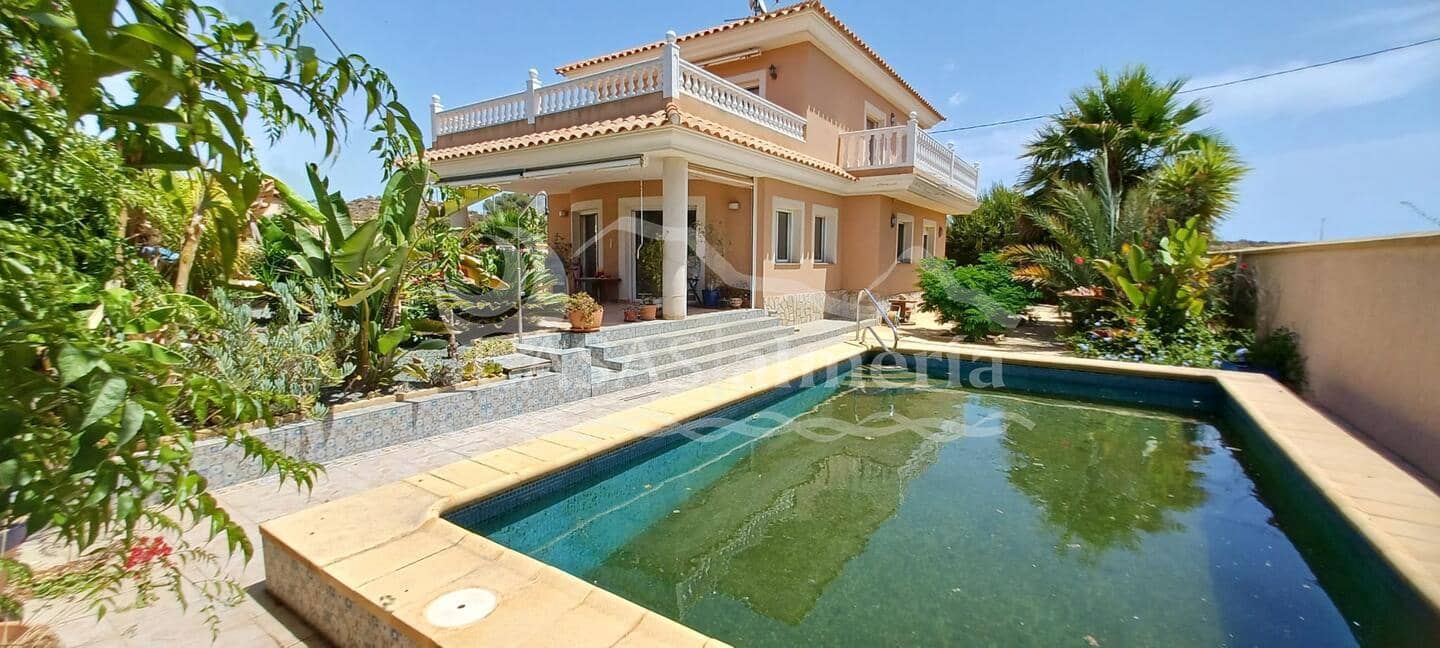 4 slaapkamer Villa te koop in Calabardina met zwembad garage - € 375.000 (Ref: 2267285)