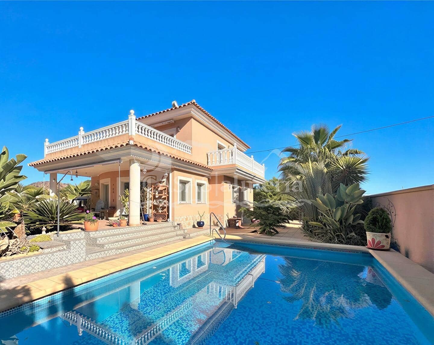 4 slaapkamer Villa te koop in Calabardina met zwembad garage - € 375.000 (Ref: 2267285)