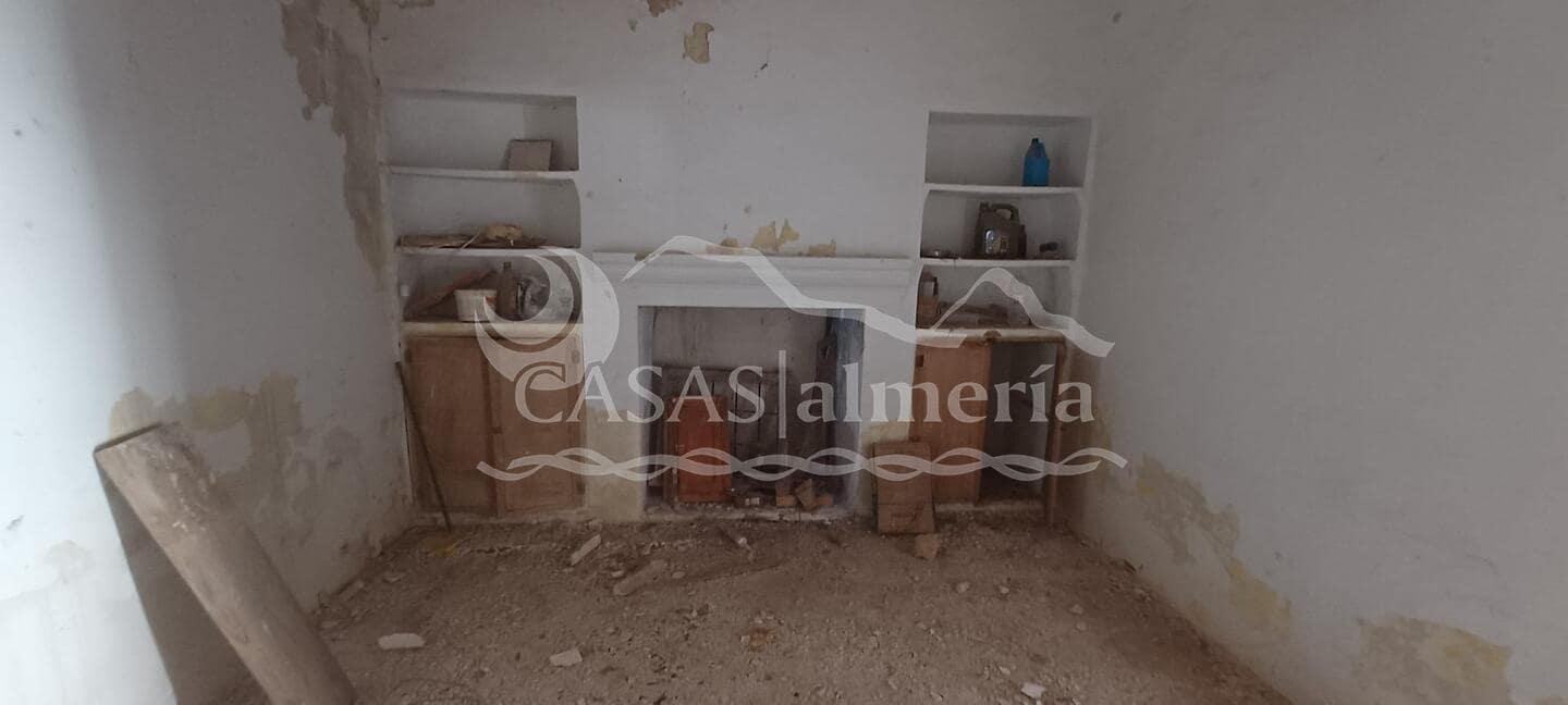 3 slaapkamer Finca/Landhuis te koop in Huercal-Overa met garage - € 88.000 (Ref: 2274802)