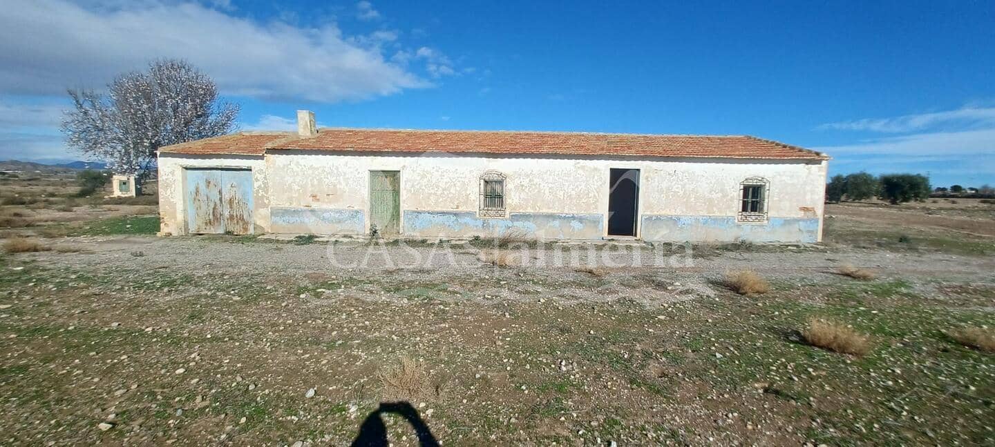 3 slaapkamer Finca/Landhuis te koop in Huercal-Overa met garage - € 88.000 (Ref: 2274802)