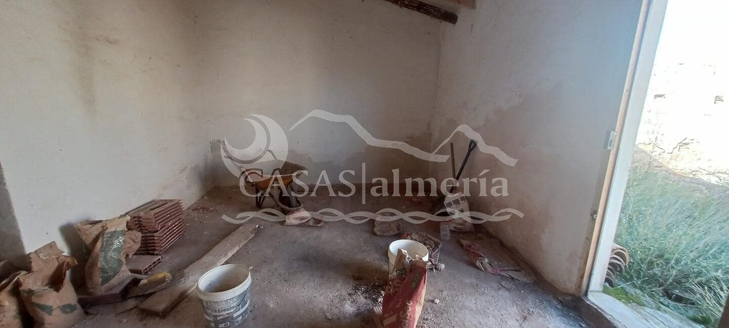 3 slaapkamer Finca/Landhuis te koop in Huercal-Overa met garage - € 88.000 (Ref: 2274802)