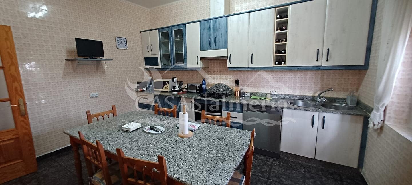 4 bedroom Finca/Country House for sale in Huercal-Overa - € 200,000 (Ref: 2312065)
