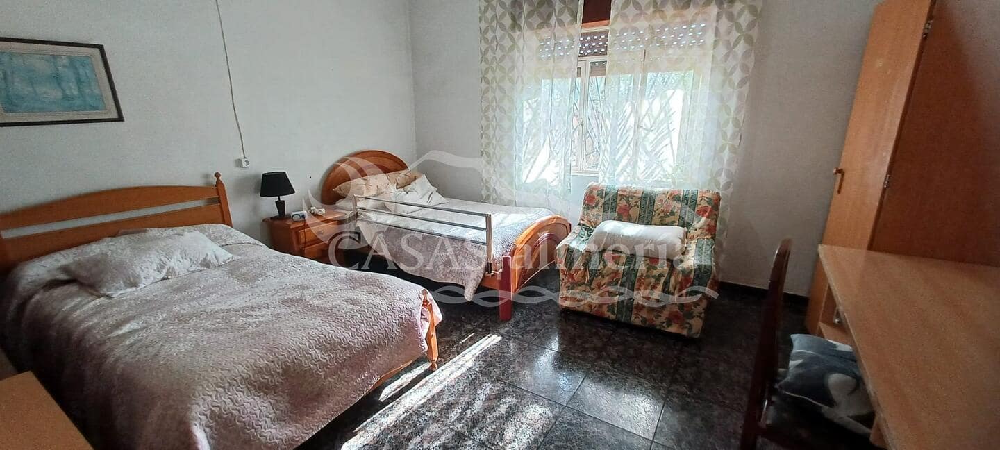 4 bedroom Finca/Country House for sale in Huercal-Overa - € 200,000 (Ref: 2312065)