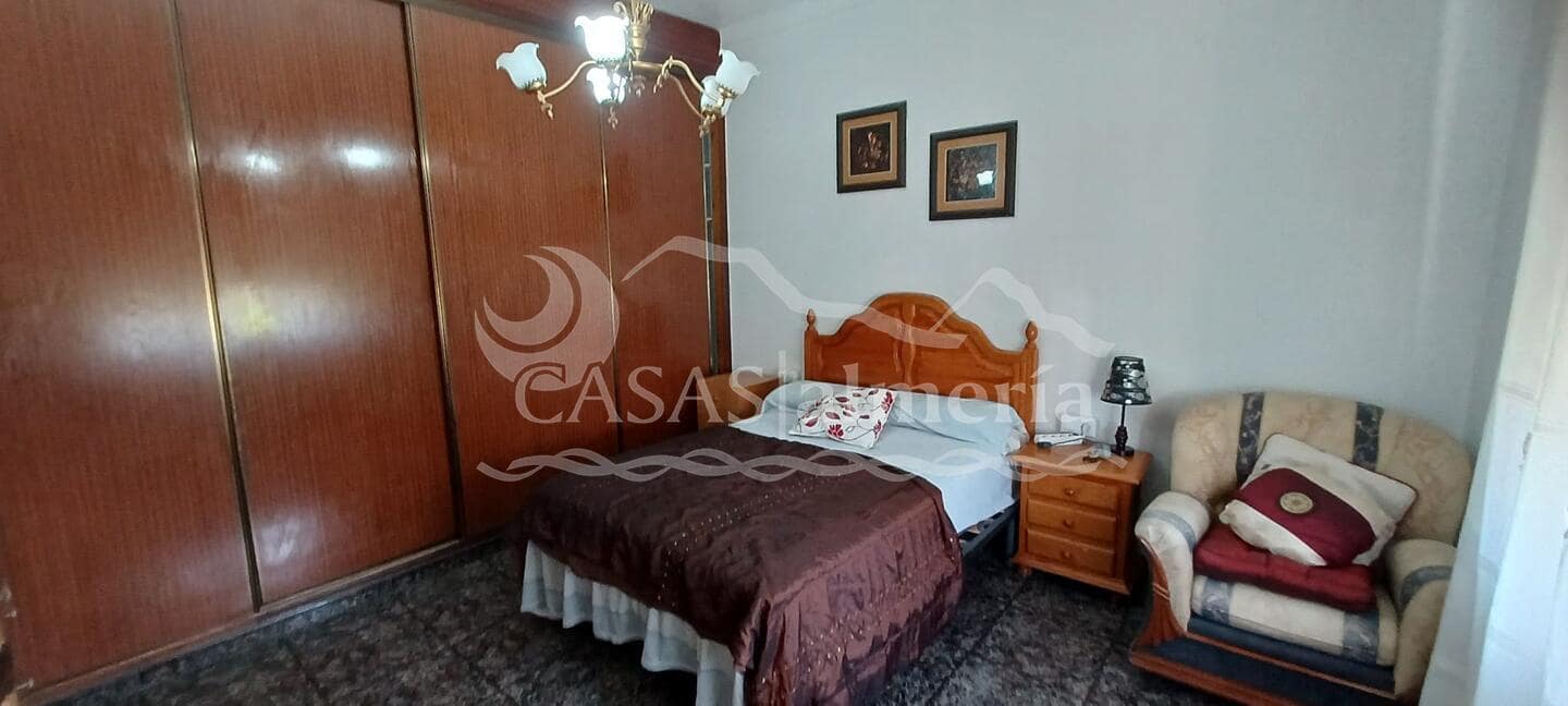 4 bedroom Finca/Country House for sale in Huercal-Overa - € 200,000 (Ref: 2312065)