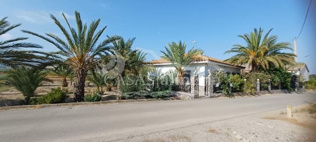 4 bedroom Finca/Country House for sale in Huércal-Overa - € 200,000 (Ref: 2312065)