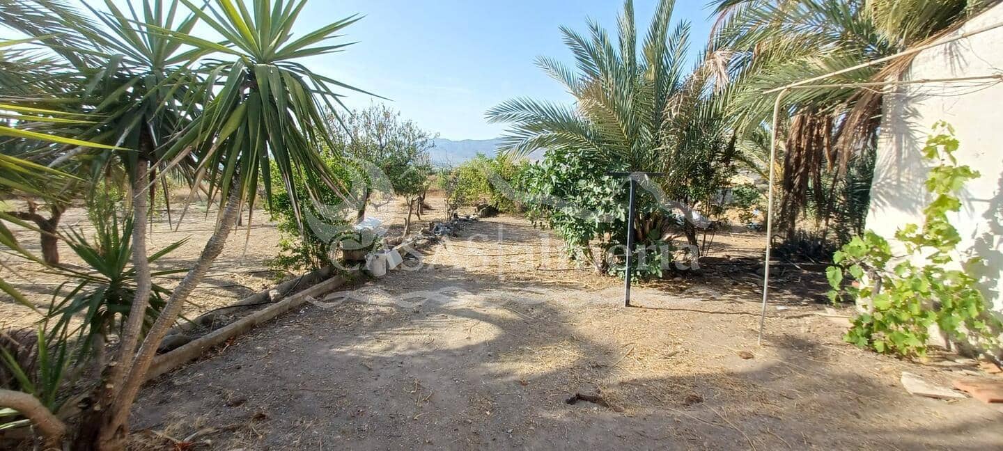 4 bedroom Finca/Country House for sale in Huercal-Overa - € 200,000 (Ref: 2312065)