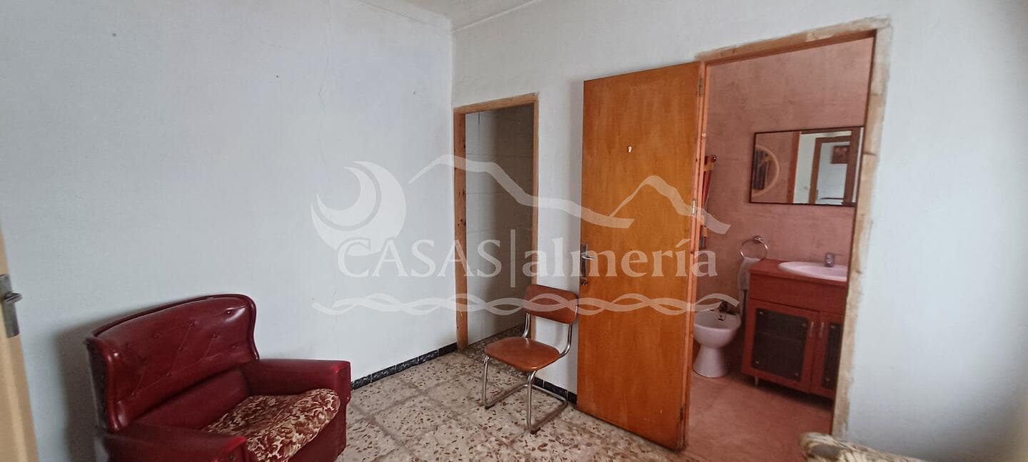 4 sypialnia Finka/Dom wiejski na sprzedaż w Huercal-Overa z garażem - 109 000 € (Ref: 2556845)