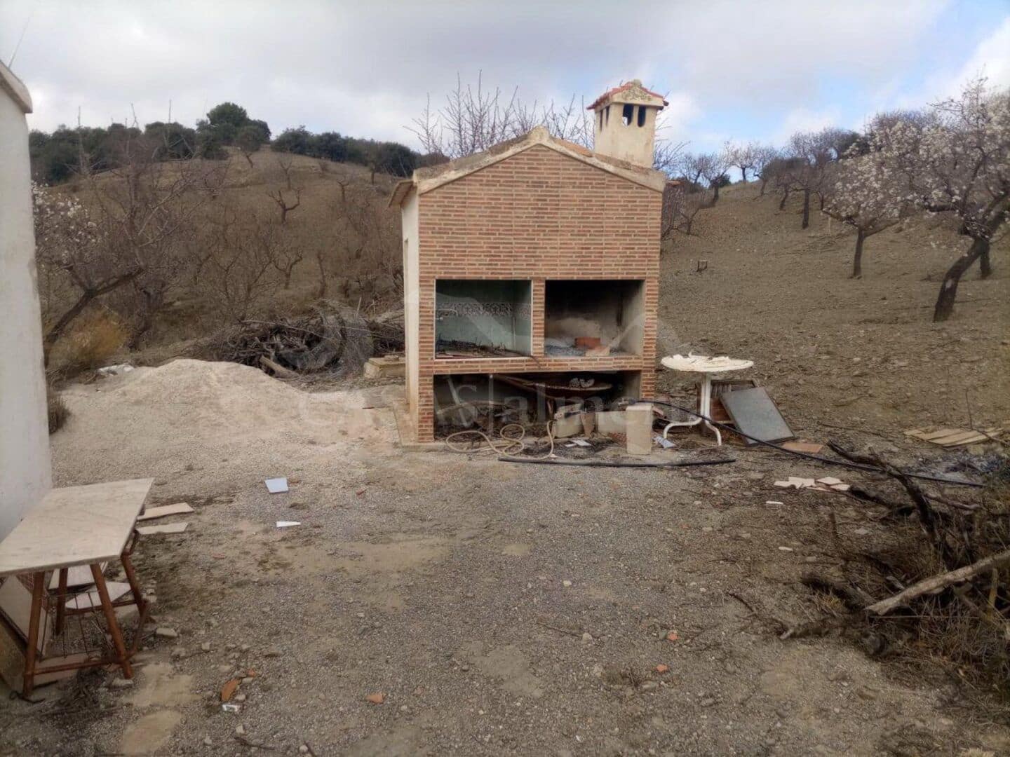 Erhverv til salg i Velez-Rubio - € 28.000 (Ref: 3056365)