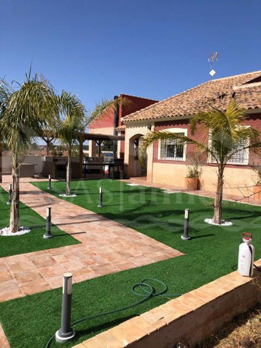 5 soveværelse Villa til salg i Aledo med swimmingpool - € 360.000 (Ref: 3121578)