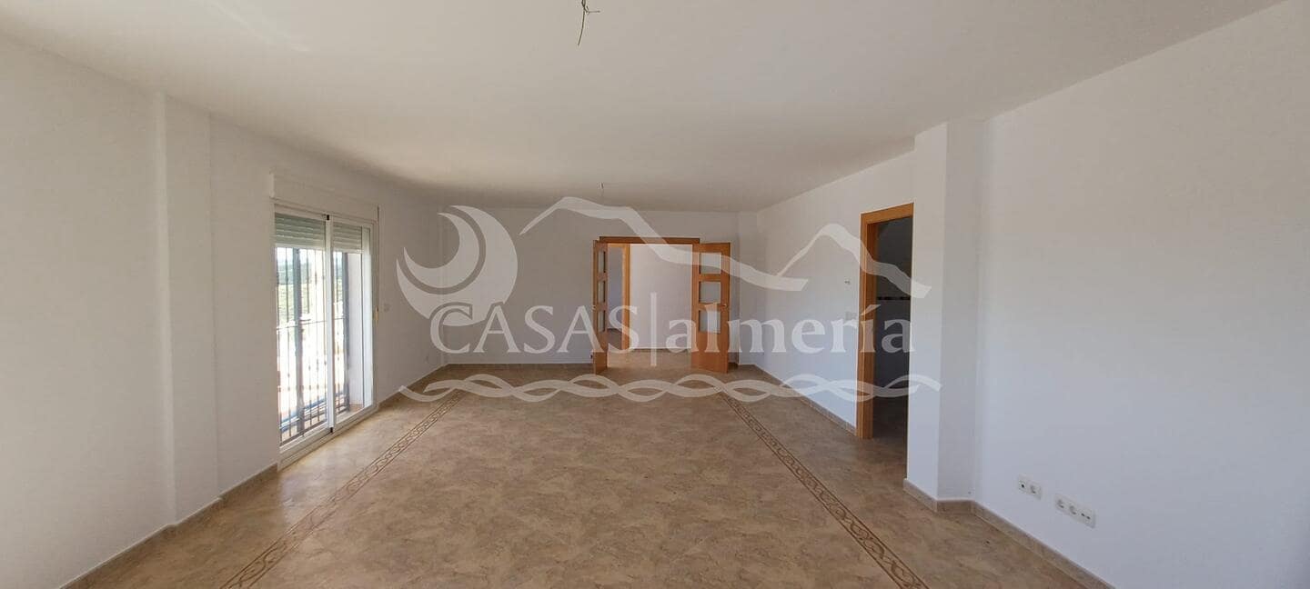 Chalet de 5 habitaciones en Puerto Lumbreras en venta con piscina - 289.000 € (Ref: 3121592)