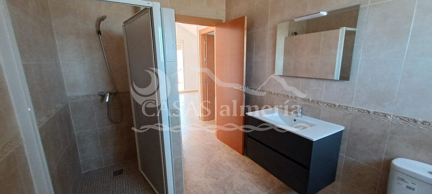 Chalet de 5 habitaciones en Puerto Lumbreras en venta con piscina - 289.000 € (Ref: 3121592)