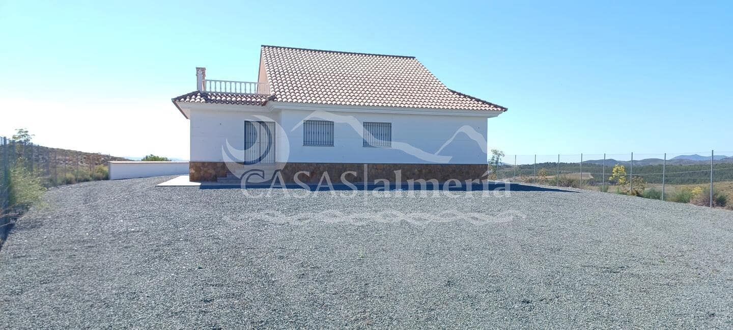 Chalet de 5 habitaciones en Puerto Lumbreras en venta con piscina - 289.000 € (Ref: 3121592)