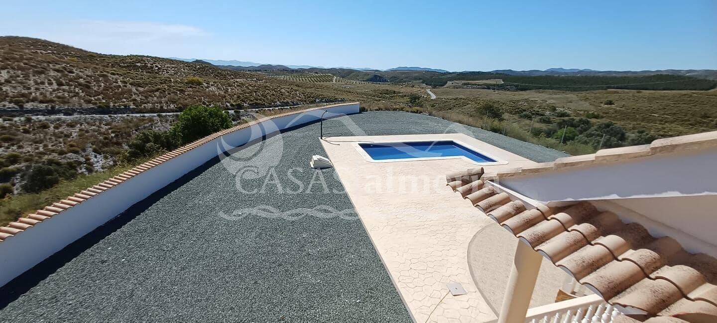Chalet de 5 habitaciones en Puerto Lumbreras en venta con piscina - 289.000 € (Ref: 3121592)