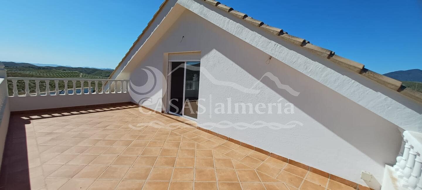 Chalet de 5 habitaciones en Puerto Lumbreras en venta con piscina - 289.000 € (Ref: 3121592)