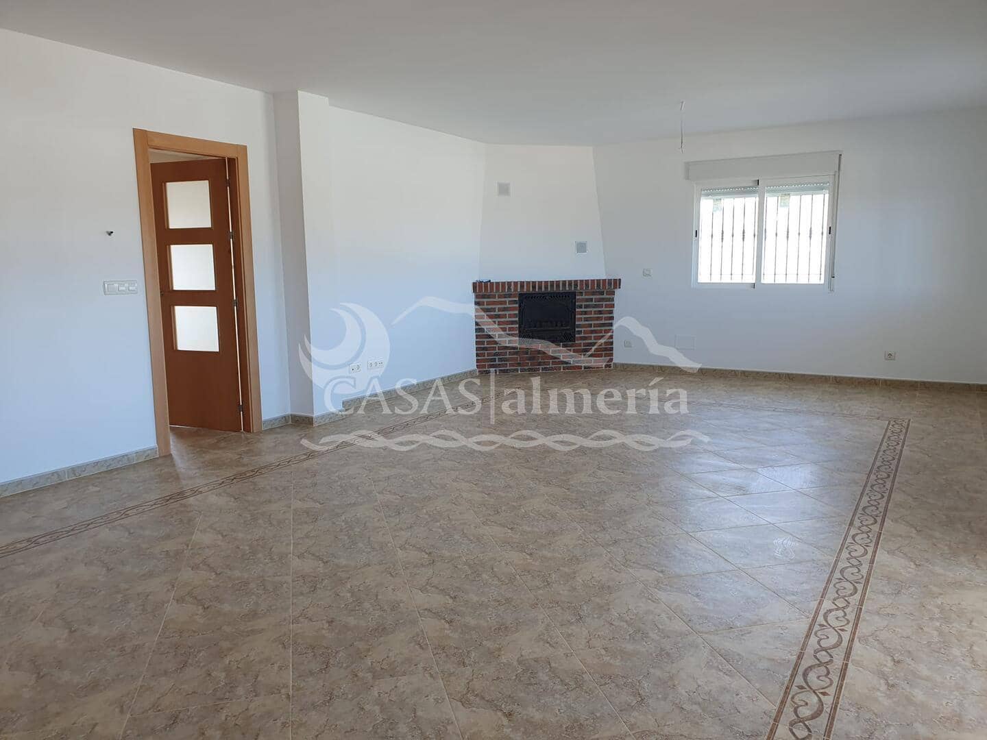 Chalet de 5 habitaciones en Puerto Lumbreras en venta con piscina - 289.000 € (Ref: 3121592)