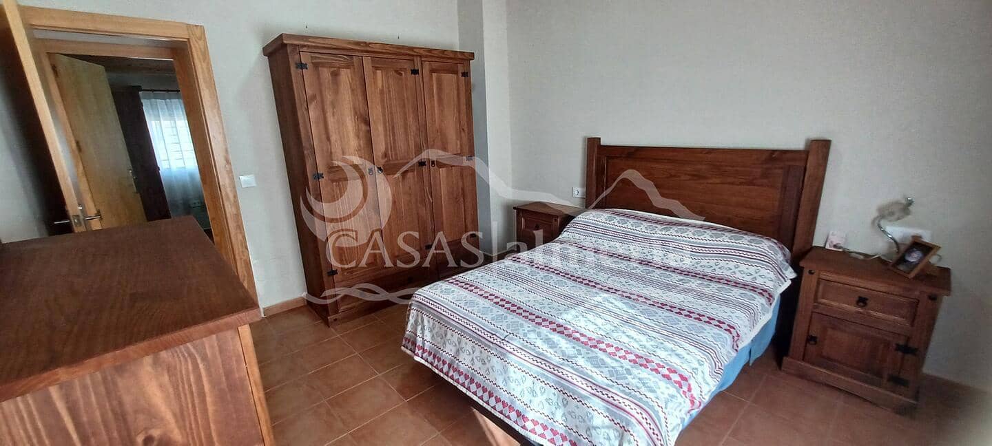 4 chambre Finca/Maison de Campagne à vendre à Los Pardos avec garage - 195 000 € (Ref: 3121650)