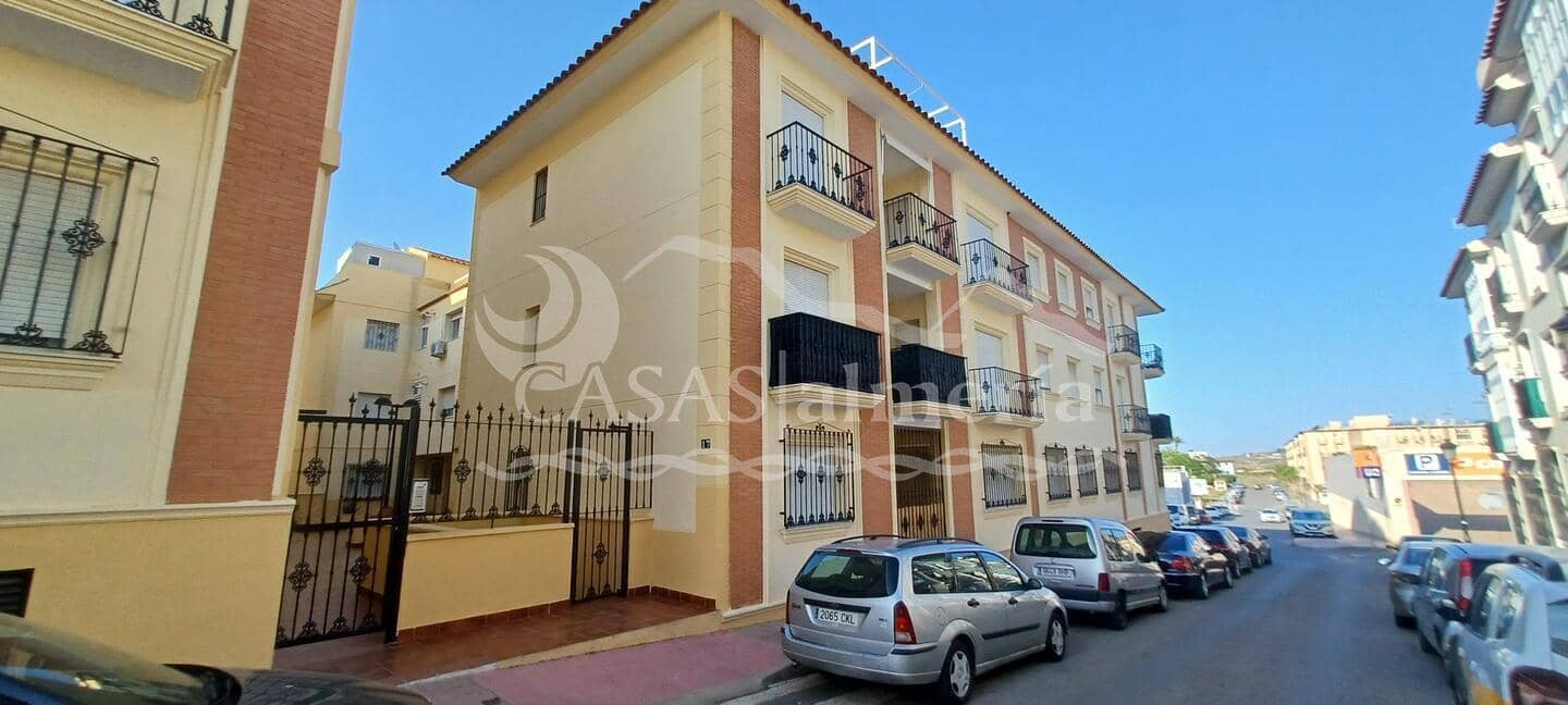 3 soveværelse Lejlighed til salg i Huercal-Overa med garage - € 149.000 (Ref: 3121654)