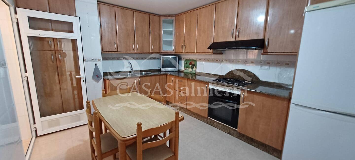 3 soveværelse Lejlighed til salg i Huercal-Overa med garage - € 149.000 (Ref: 3121654)