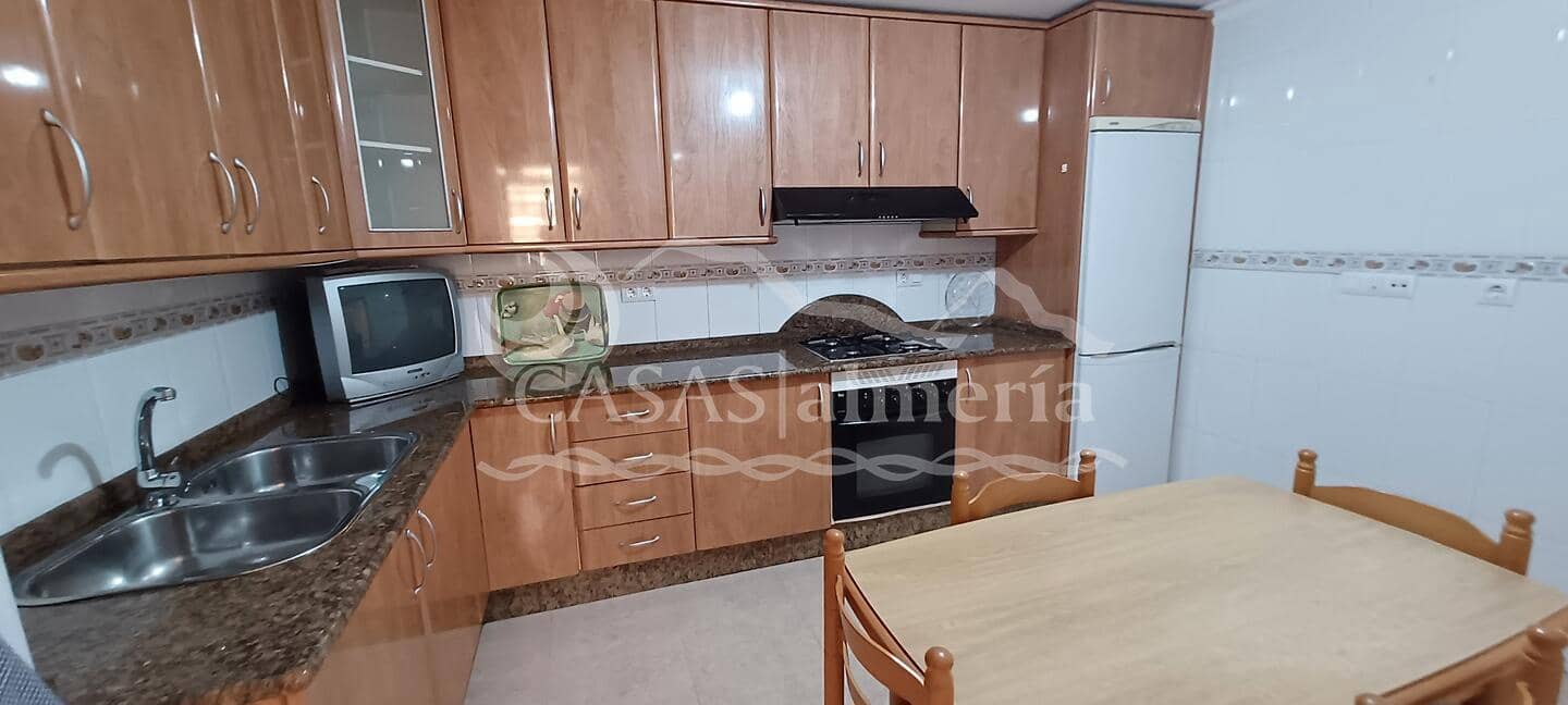 3 soveværelse Lejlighed til salg i Huercal-Overa med garage - € 149.000 (Ref: 3121654)