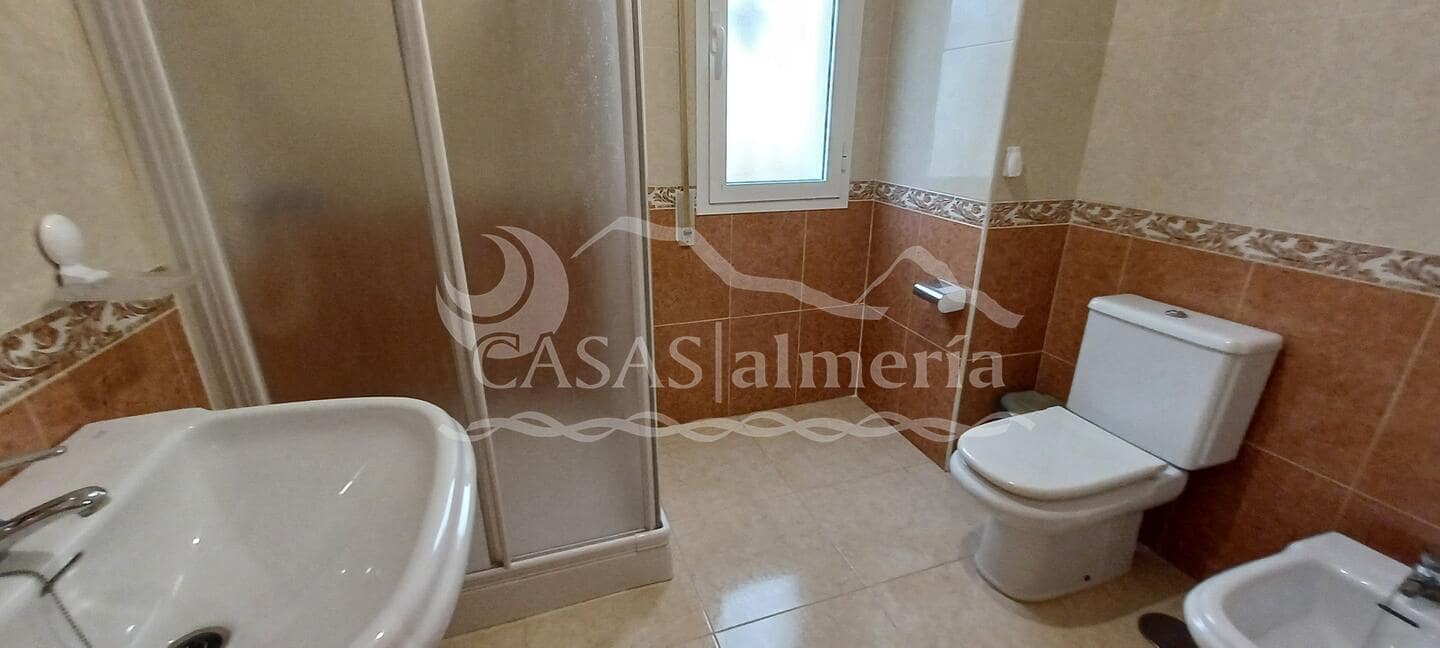 3 soveværelse Lejlighed til salg i Huercal-Overa med garage - € 149.000 (Ref: 3121654)