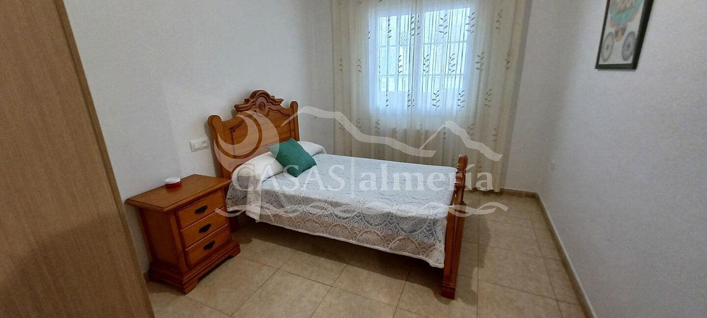 3 soveværelse Lejlighed til salg i Huercal-Overa med garage - € 149.000 (Ref: 3121654)