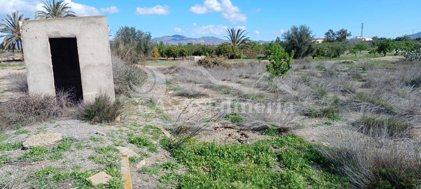 Grunde uden byggetilladelser til salg i Huercal-Overa - € 40.000 (Ref: 3121656)