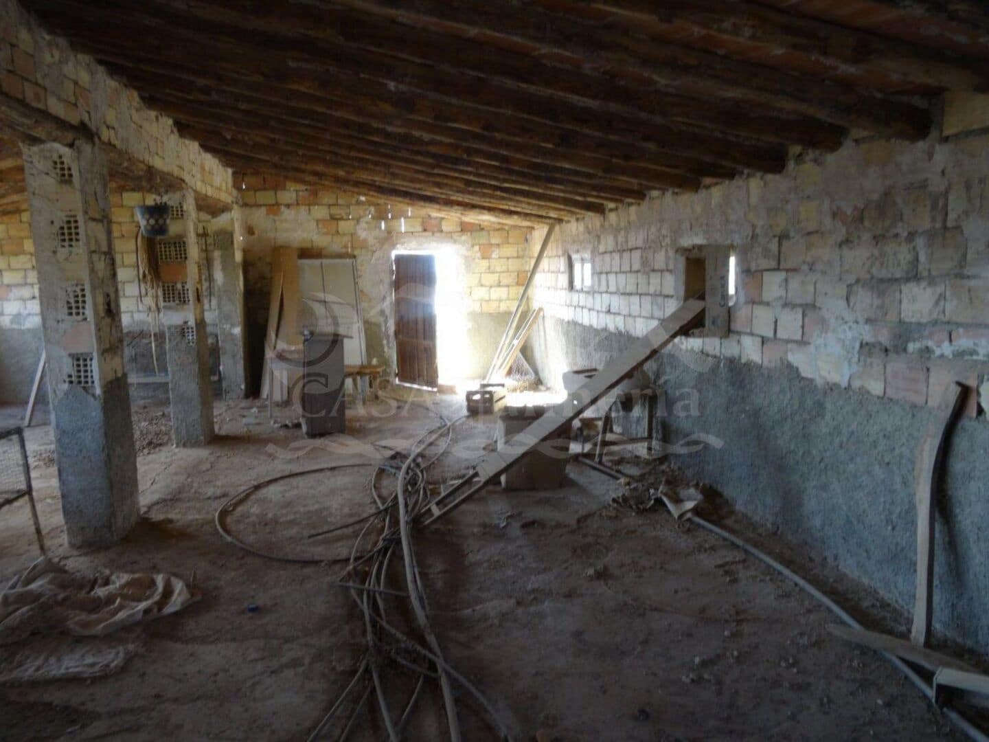 Erhverv til salg i Santa Maria de Nieva med garage - € 49.950 (Ref: 3121661)