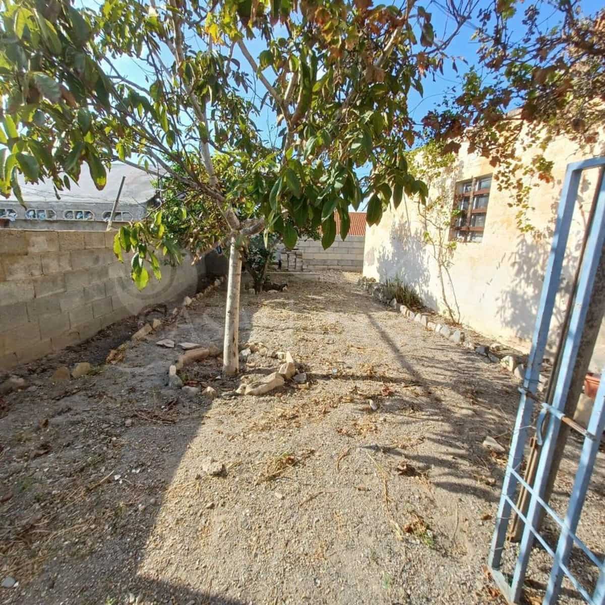 4 slaapkamer Finca/Landhuis te koop in Taberno - € 95.000 (Ref: 3485823)